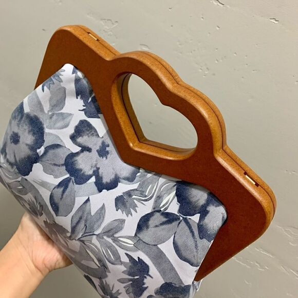 Handmade Genuine Leather Printed Floral Wooden Frame Bag with Small Purse Set - Picture 10 of 16